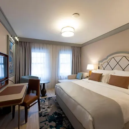 Millennium Golden Horn Szálloda 4*